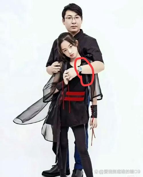 女扮男装混娱乐圈的背后：实力才是立足之本