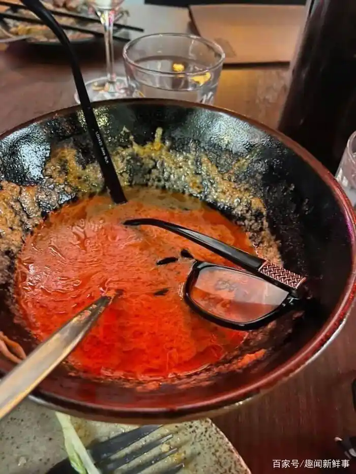 烤箱食物失败案例_煮鸡蛋爆炸_明星黑暗料理图片大全高清,