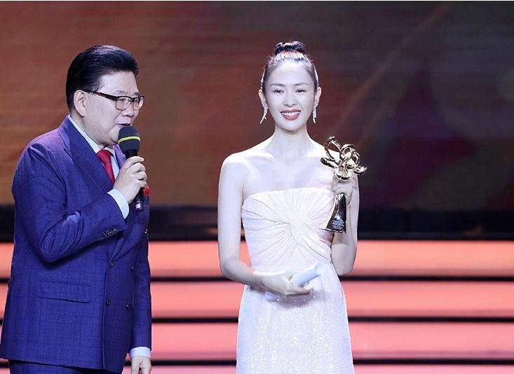 娱乐圈奖项质疑_娱乐圈的颁奖_童瑶白玉兰视后争议