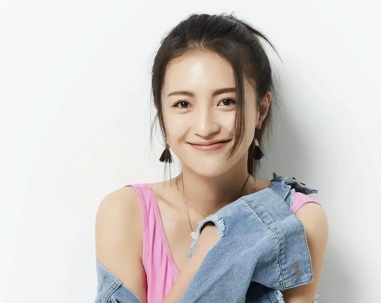 假学历女明星_娱乐圈文盲明星 翟天临学历造假 刘浩存演员素养